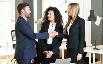 Почему ЛУЧШИЕ преподаватели ищут возможность работать у Нас?